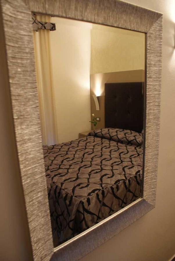 Hotel Michela Marina di Massa Pokoj fotografie
